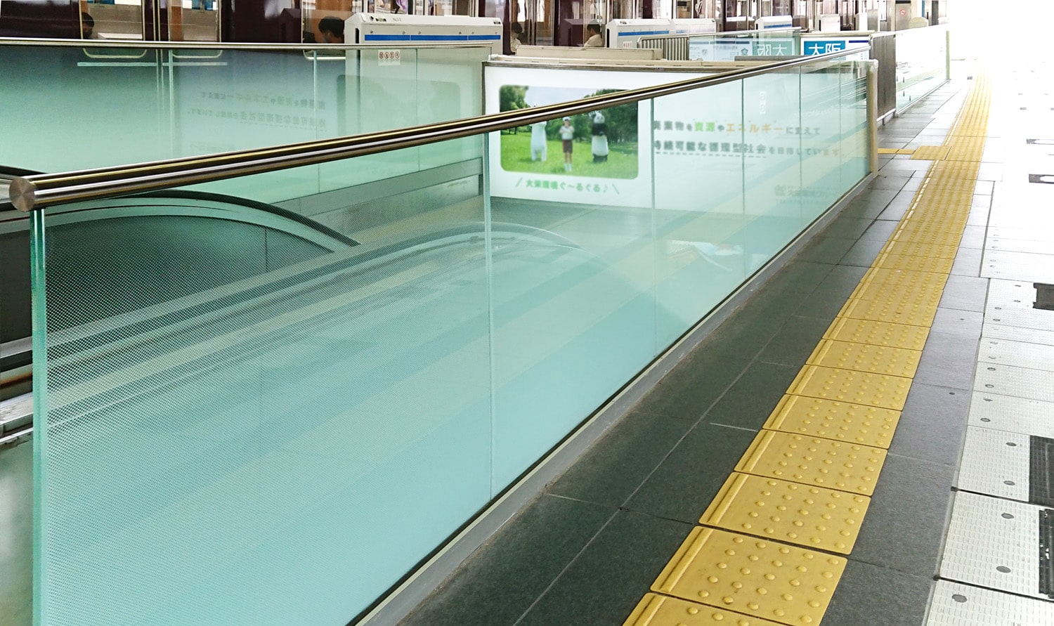 バラストレイド MAXタイプ 床付用F型 の施工例・採用事例