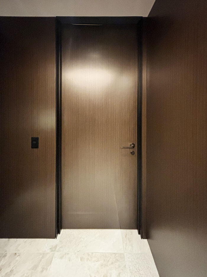 薄枠丁番 HES1F-140型 アルミ薄枠セット HES1F-B型の施工例・採用事例