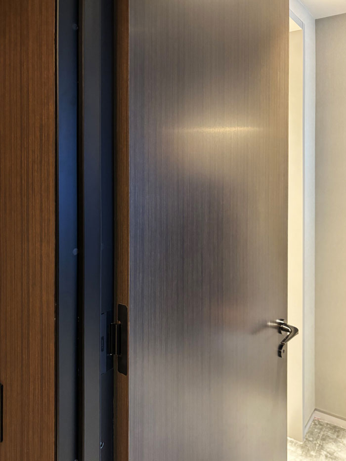 薄枠丁番 HES1F-140型 アルミ薄枠セット HES1F-B型の施工例・採用事例