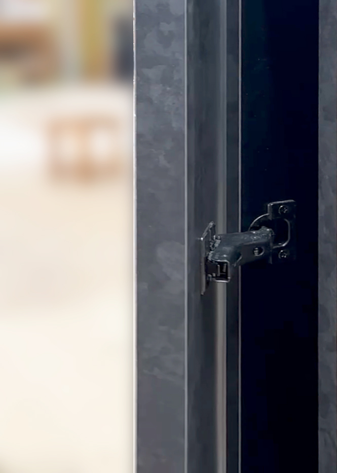 重量用ワンタッチスライドヒンジ J95の施工例・採用事例