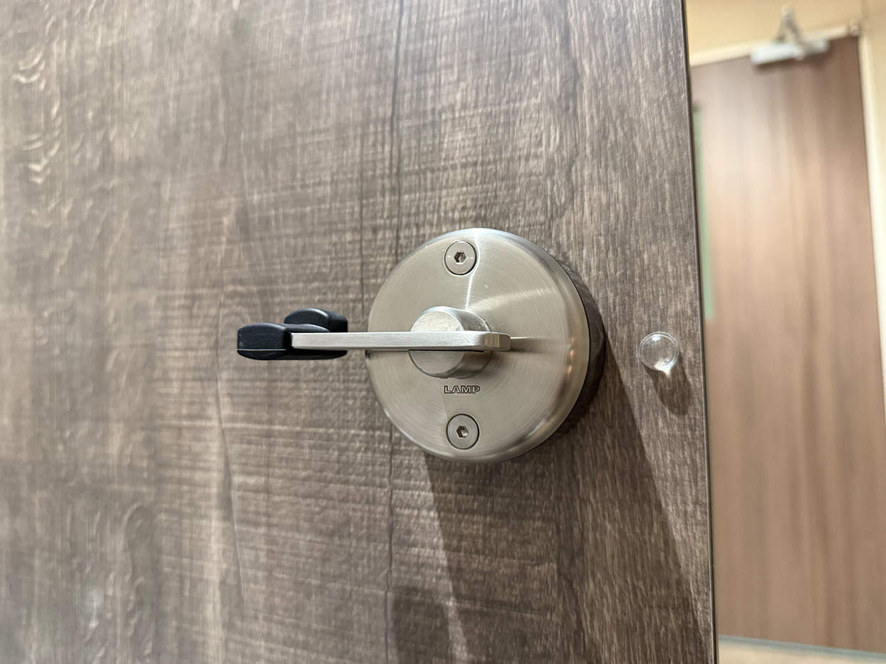 表示器付ラッチ錠 ET-70DSの施工例・採用事例
