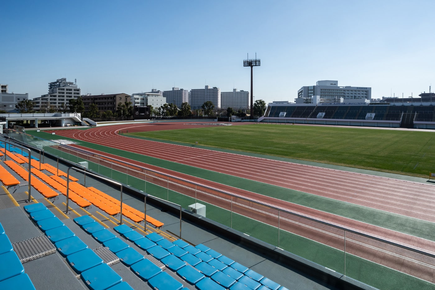 江戸川陸上競技場 施工例 採用事例 スガツネ工業株式会社 江戸川陸上競技場 施工例 採用事例 スガツネ工業株式会社