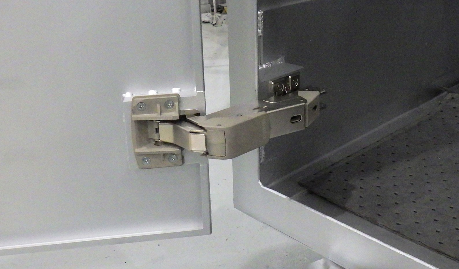 重量用広角度開きワンタッチスライドヒンジ J160